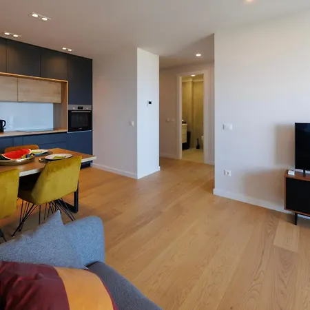 Luxury Narona Sea&city View Apartment